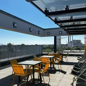 - The Niu, Leo By Ihg Hotel
